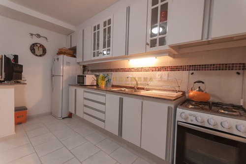 Apartamento En Brava, 1 Dormitorios *- Ref: 3352