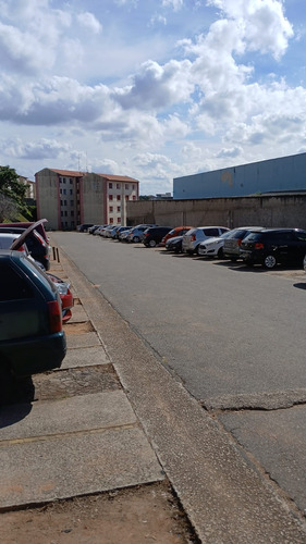Prox Terminal De Onibus, Posto De Saúde, Escolas E Creches