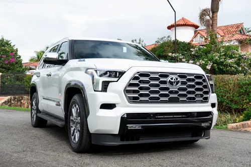Toyota Sequoia 3.5 V6 1974 Edition 4X4