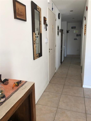 Imagen 8 de 20 de Impecable Departamento De 3 Ambientes Con Cochera Totalmente Amoblado En Complejo La Mora, Lleno De Luz Con Amplios Ventanales