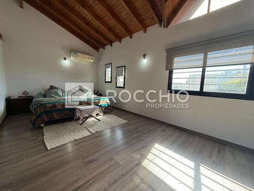 Casa En Venta 7 Ambientes Villa Ballester