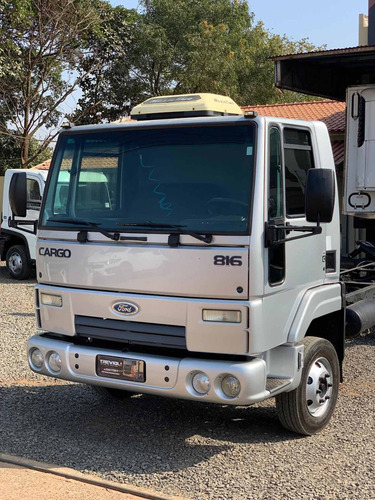 Imagem 1 de 11 de Ford Cargo 816 S