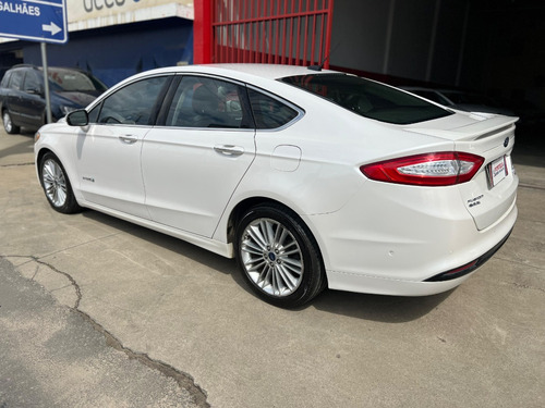 Ford Fusion 2.0 Hybrid Aut. 4p