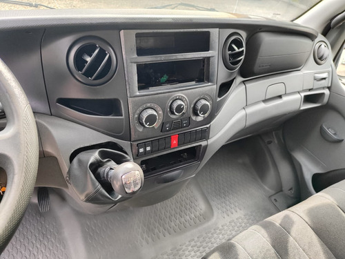Iveco Daily 35s14 Ano 2019 Baú