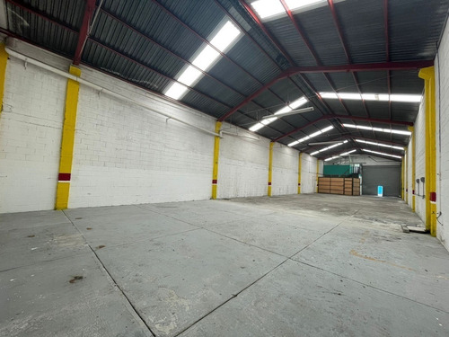 Imagen 1 de 13 de Bodega Industrial O Comercial En Renta. Tlalnepantla.