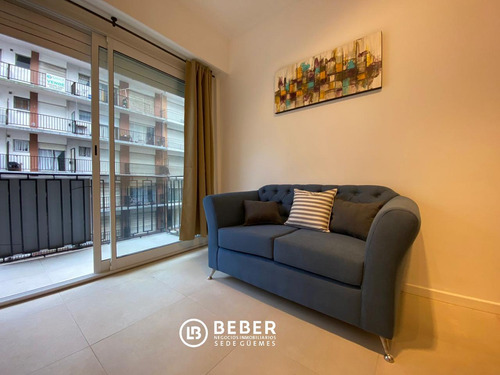 Imagen 6 de 30 de 2 Ambientes Con Balcon Saliente Reciclado!!!