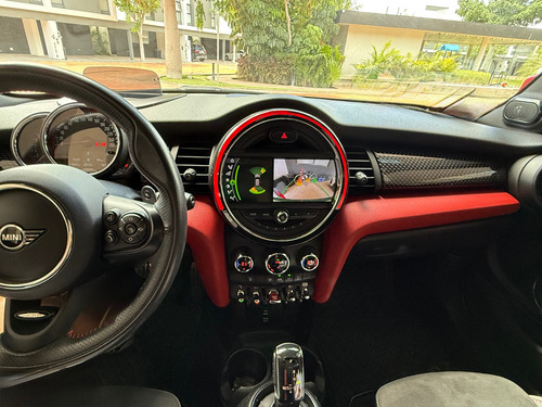 Mini John Cooper Works 2.0 Hot Chilli At