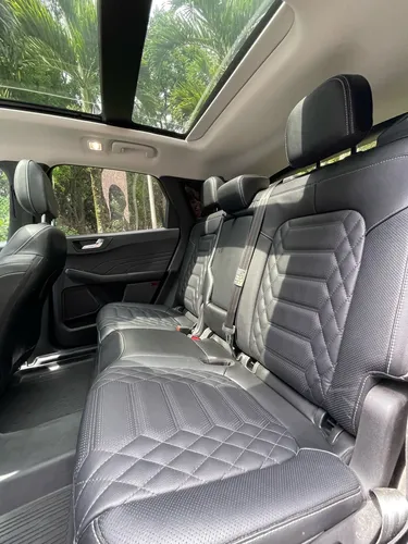 Ford Escape PLATINUM HÍBRIDA 2.5 4X4 AUTOMÁTICA