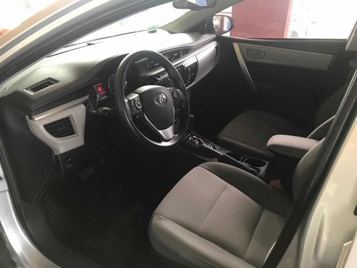 Imagen 6 de 6 de Toyota Corolla 2016 1.8 Xei Cvt Pack 140cv