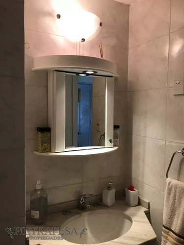 Apartamento En Venta, 4 Dormitorios, 2 Baños, Terraza-lavadero, -colonia-centro