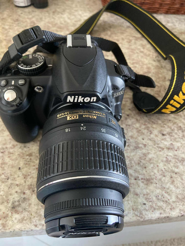 Máquina Fotográfica Nikon D3100
