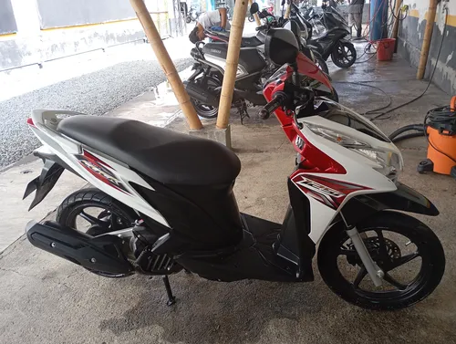 125