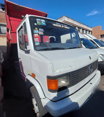 Mercedes Benz 710 2013