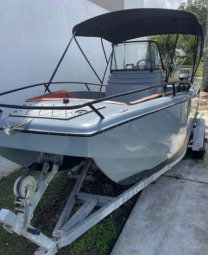 Catamaran Motoryacht 21 Pies