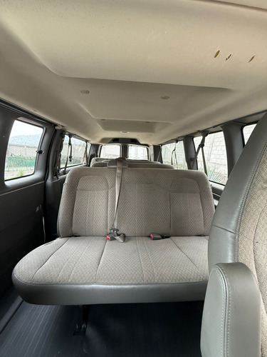 Chevrolet Express 6.0ls C 15 Pas At