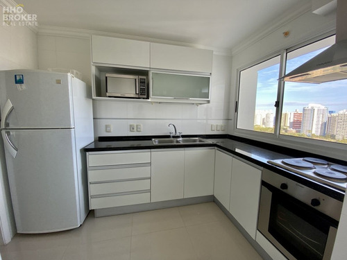 Imagen 16 de 26 de Apartamento En Venta De 3 Dormitorios Terraza Con Parrillero Propio Playa Mansa - Punta Del Este Mansa