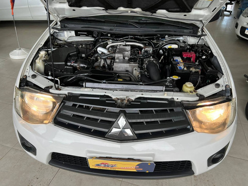 Imagem 10 de 10 de Mitsubishi L200 Triton 3.2 Gl 4x4 Cd 16v Turbo Intercoler