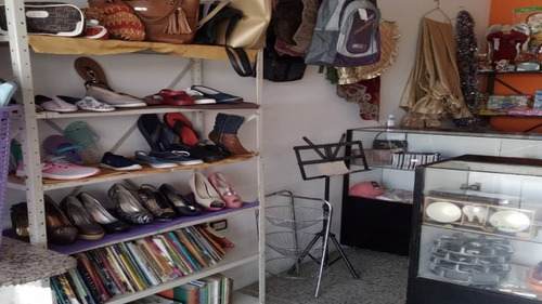 Imagen 10 de 10 de Kn Bienes Raíces Vende Local Con Todo El Mobiliario Y Mercancía En El C.c Paseo Paraparal, Los Guayos Edo Carabobo. Karen Nuñez 0412-7415693