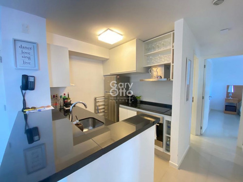 Imagen 2 de 7 de Apartamento De 2 Dormitorios En Torre Con Servicios
