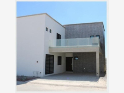 Imagen 1 de 12 de Casa Sola En Venta Fracc. Palma Real