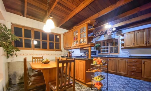 Casa En Venta De 4 Dorm. En Mulchén