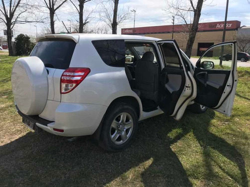 Toyota Rav4 2.4 4x2 At 2012