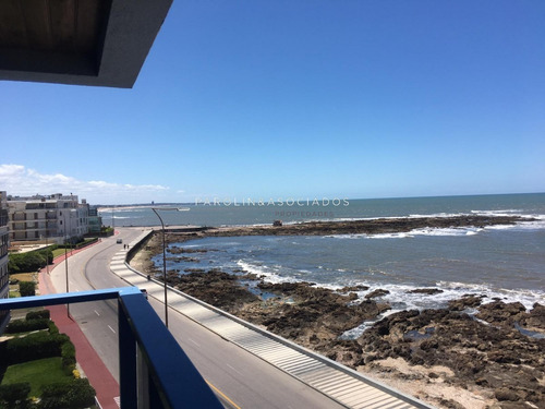 Imagen 2 de 17 de Ph Con Parrillero Propio, Frente Al Mar