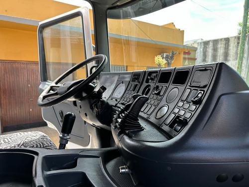 Scania P124 Ca