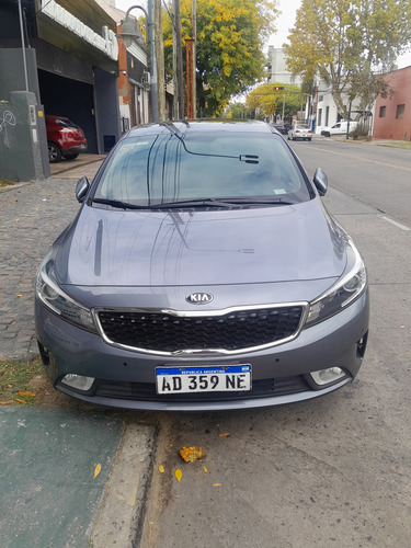 Kia Cerato 2.0 Sx At6