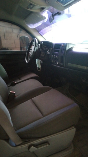 Imagen 5 de 7 de Chevrolet Silverado Doble Cabina 4×2