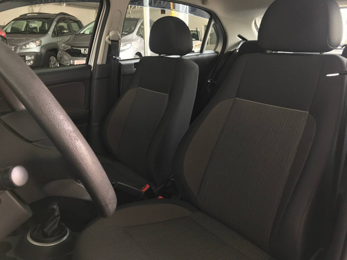 Volkswagen Gol 1.6 Trend - 2014