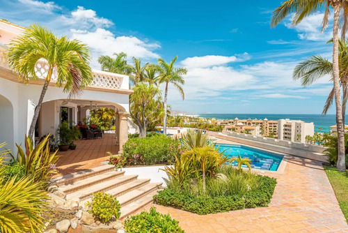Casa De Lujo Con Jardín, Terraza, Pergola Y Alberca Privada,