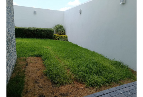 Casa Con Rooftop En Zibatá