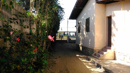 Imagem 16 de 19 de Casa A 160metros Da Praia, No Centro De Manguinhos - 10687