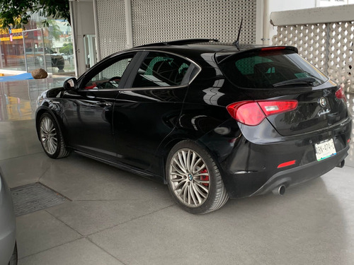 Alfa Romeo Giulietta 1.8 Quadrifoglio Verde Ddct At