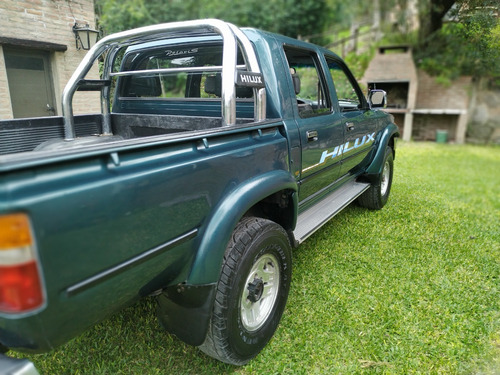 Toyota Hilux 4x4 Sr5