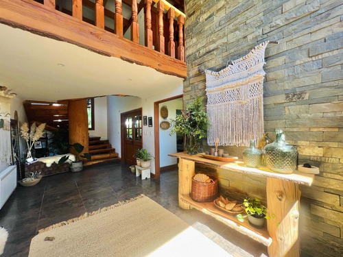 Imagen 15 de 20 de Espectacular Casa De 350 M2 Entre Villarrica Y Pucón