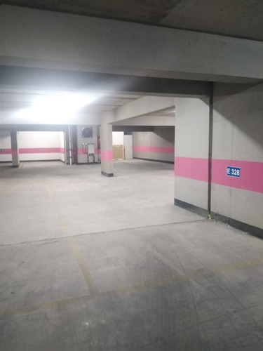 Estacionamientos Excelente Ubicación Cerca De Todo