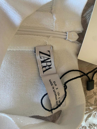 Imagen 6 de 10 de Top De Punto Zara Sin Uso A Estrenar Talle S