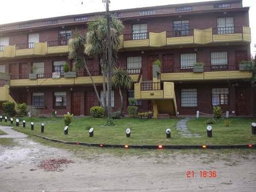 Imagen 1 de 13 de Alquilo Dto 2 Amb. Villa Gesell Av 2 Entre Paseo 120 Y 121