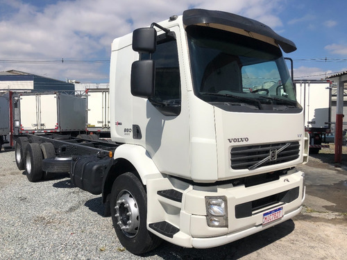 Volvo Vm 260 Ano 2010 Leito