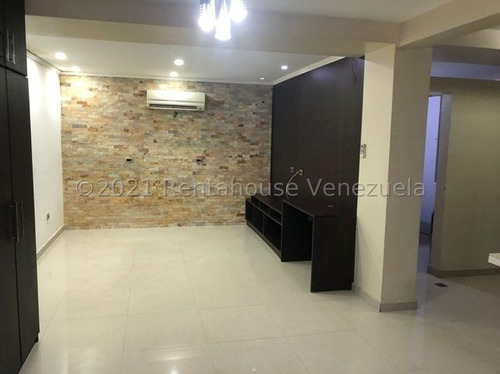 Imagen 15 de 17 de Angelica Naty Rent A House Town House En Venta Monteserino San Diego Cod 22n5280 Ar