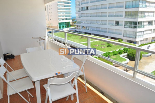 Imagen 4 de 11 de Apartamento En Playa Mansa