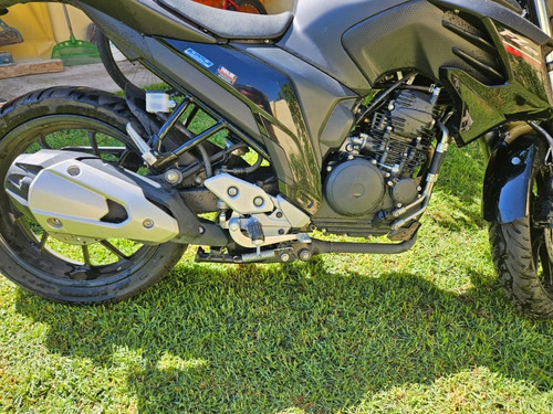 Imagen 4 de 8 de Yamaha Fz 25 - 2021 - 2900km Con Cascos Incluídos