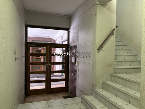 Oficina / 4 Privados / 2 Baños / Metro Los Leones