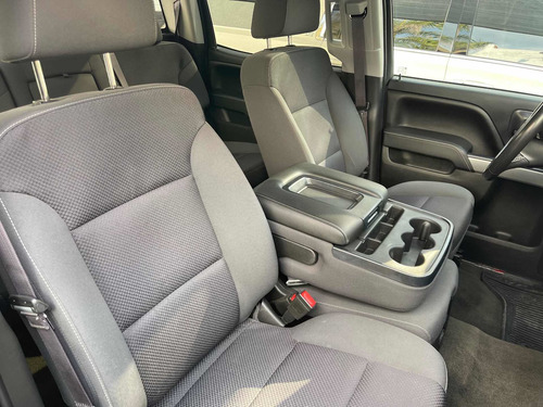 Imagen 14 de 15 de Chevrolet Cheyenne 2016 5.4 2500 Doble Cab Lt Z71 4x4 At