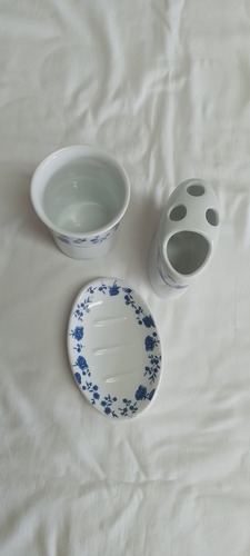 Set De Baño - Vaso + Jabonera + Portacepillos. Blanco (Usado)
