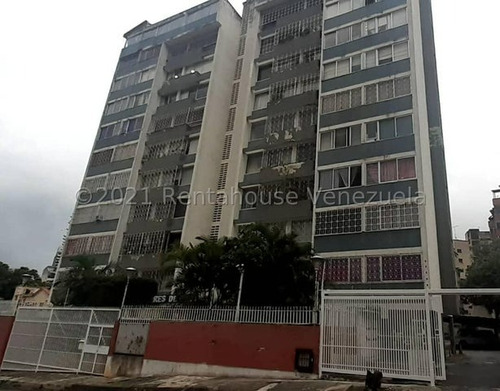 Ser Vende Apartamento En La Florida, Caracas. 22-9970
