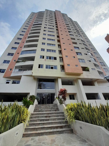 Apartamento En Venta En El Parral, Valencia 273660 Lz