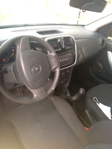 Imagem 2 de 6 de Renault Sandero 2016 1.0 16v Authentique Hi-flex 5p